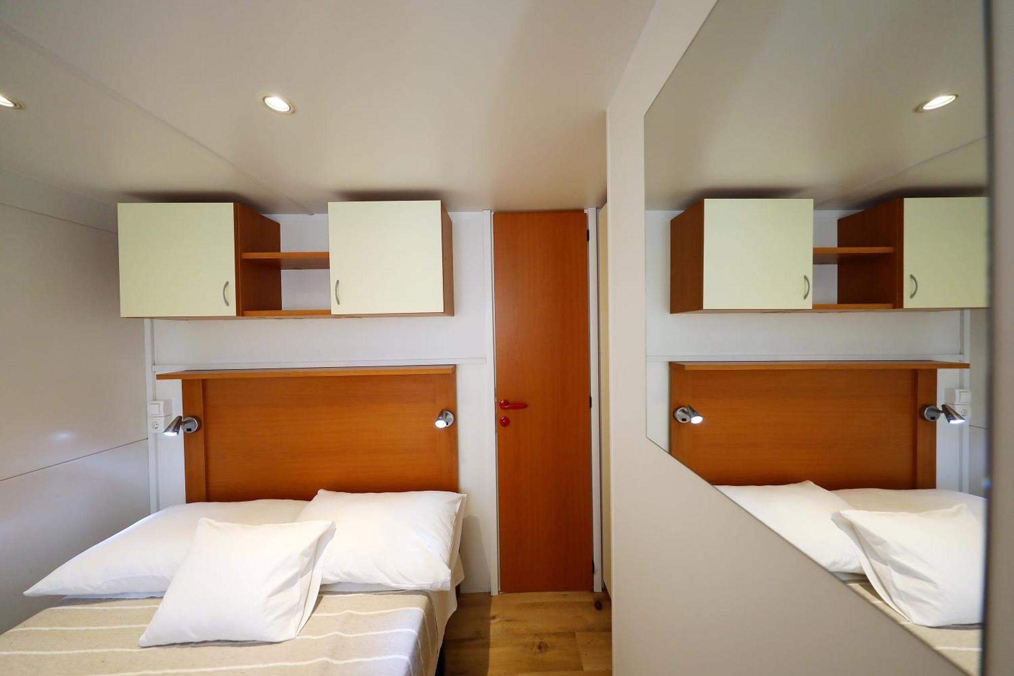 Mobile Home Grbe Nin Eksteriør bilde