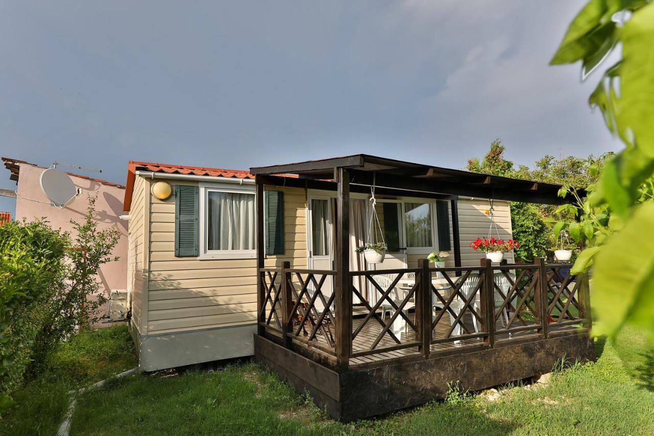 Mobile Home Grbe Nin Eksteriør bilde