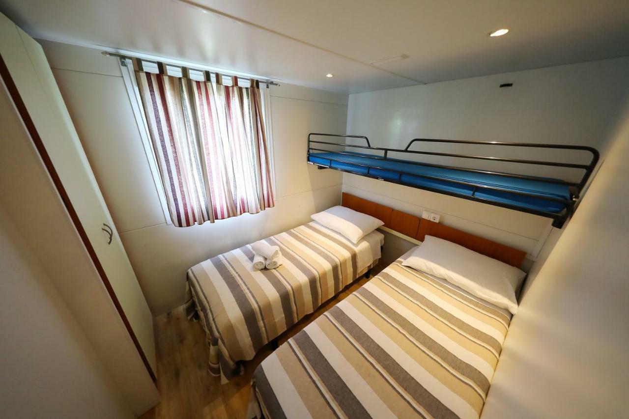 Mobile Home Grbe Nin Eksteriør bilde