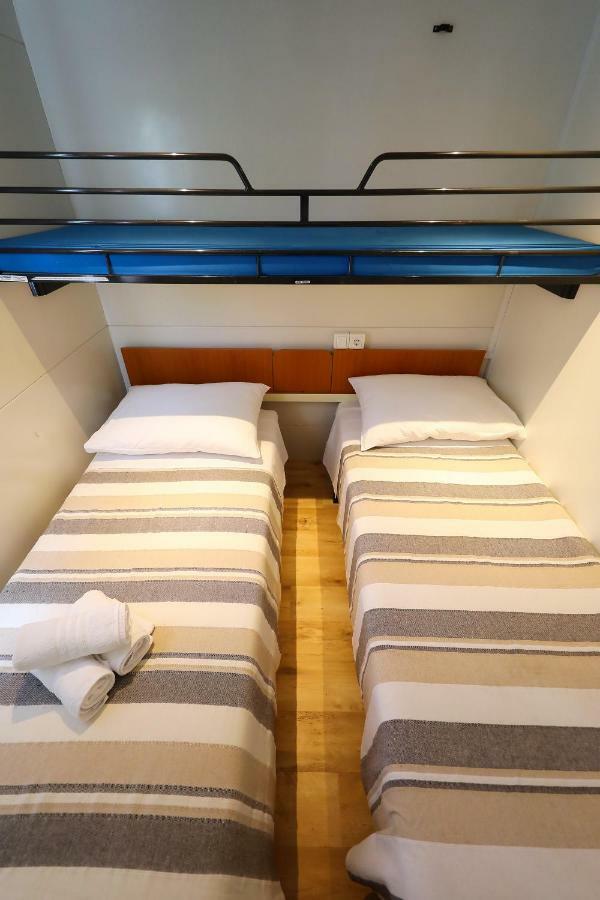 Mobile Home Grbe Nin Eksteriør bilde